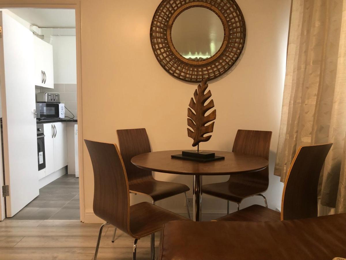 Luxury 2 Bedroom Flat In Abbey Wood, Лондон Екстериор снимка