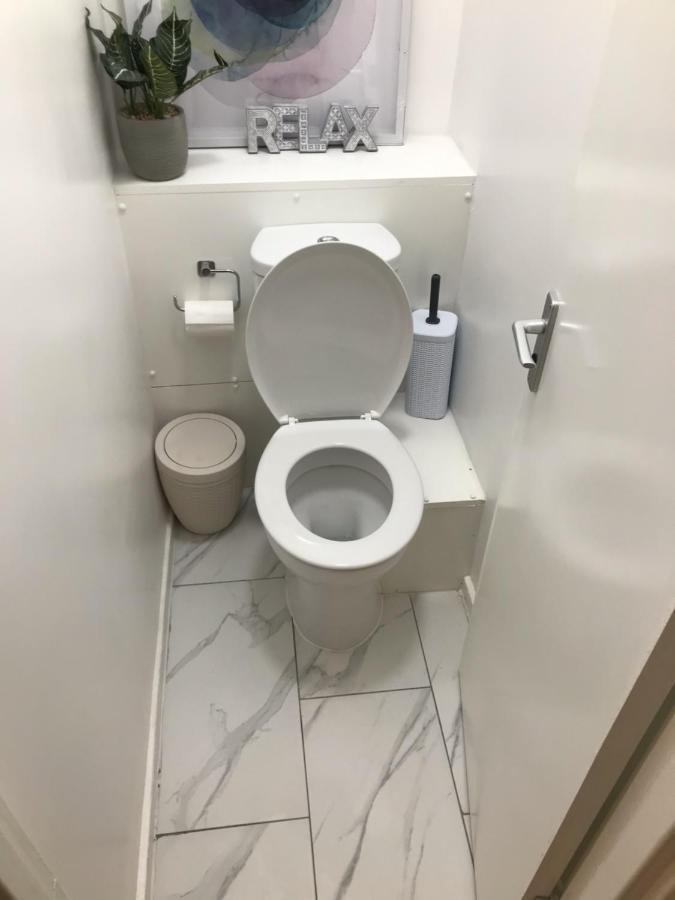 Luxury 2 Bedroom Flat In Abbey Wood, Лондон Екстериор снимка