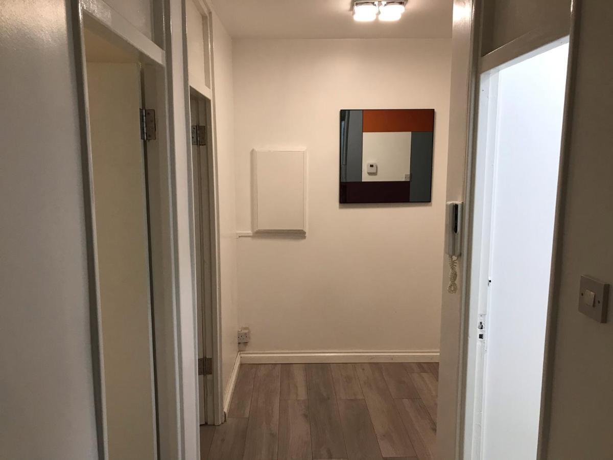 Luxury 2 Bedroom Flat In Abbey Wood, Лондон Екстериор снимка
