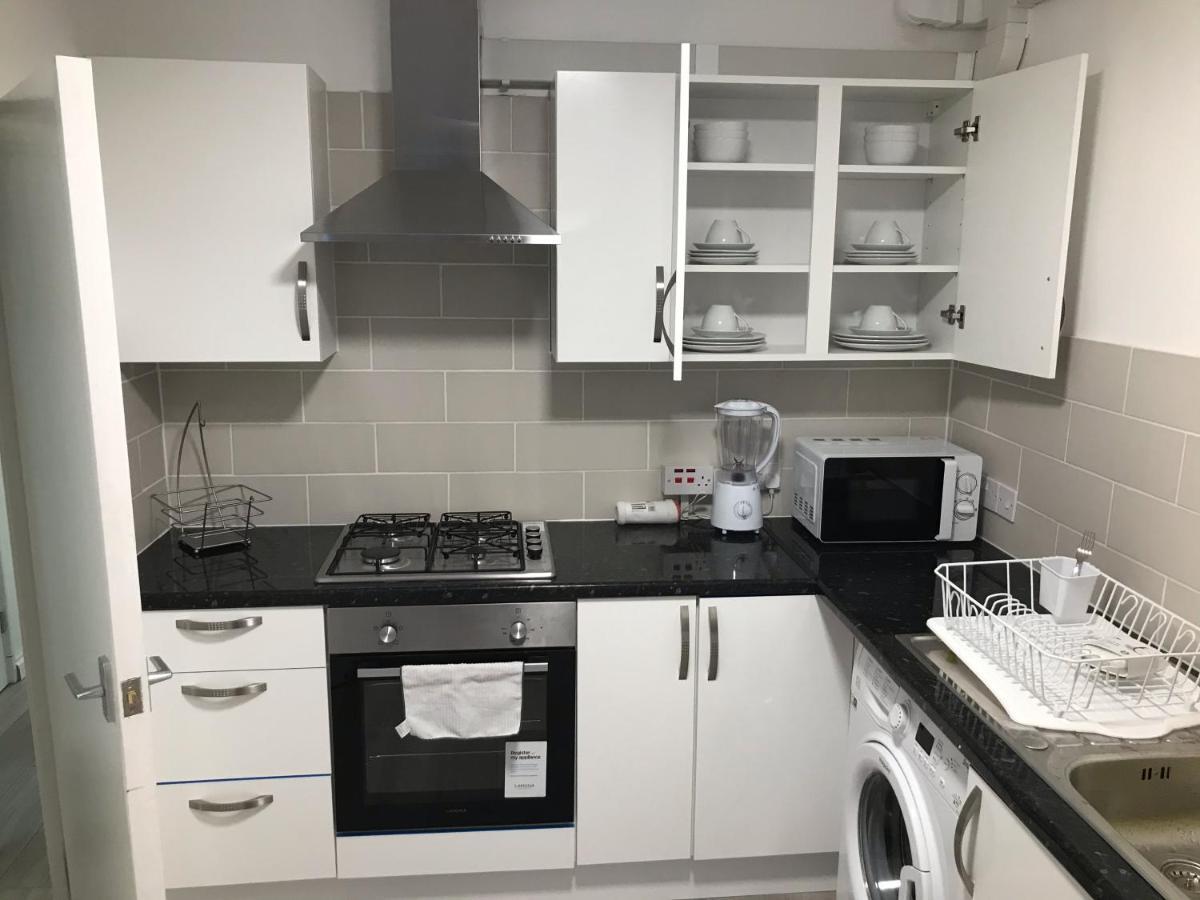 Luxury 2 Bedroom Flat In Abbey Wood, Лондон Екстериор снимка